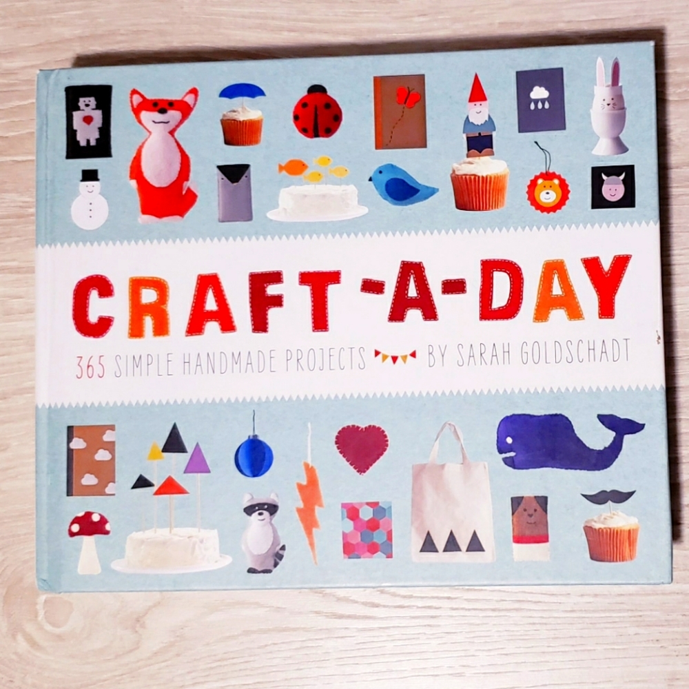 CRAFT-A-DAY BOOK